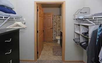 walk-in closet